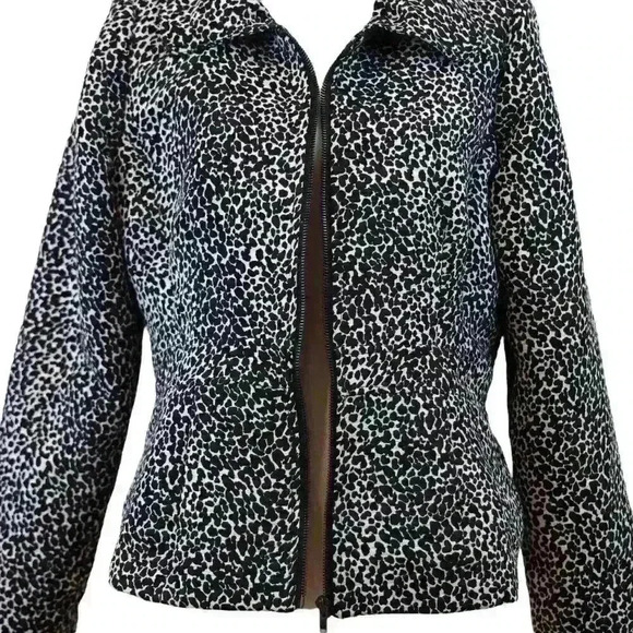 Zoe D Black White Animal Print Coat Ruffled Collar Size Large - Picture 3 of 6